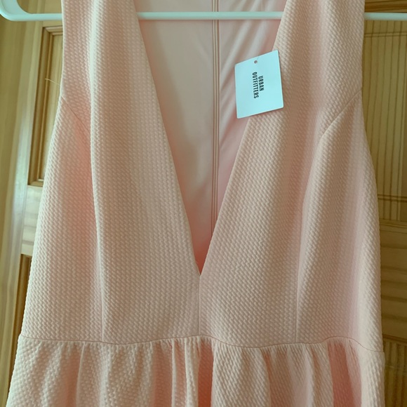 Deep V, A-line dusty pink dress - Picture 2 of 4